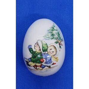 Vintage Porcelain Egg Miniature Kids Sledding & Holly The Egg Lady Christmas